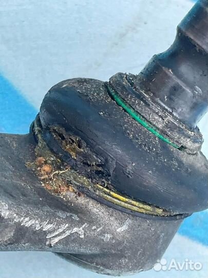 Рычаг передний верхний правый 8K0407510A