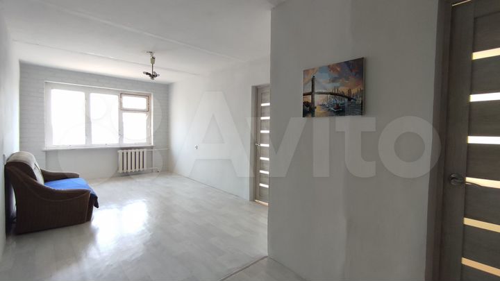 3-к. квартира, 50 м², 5/5 эт.