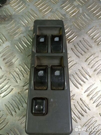 Блок стеклоподъемников Pajero 2