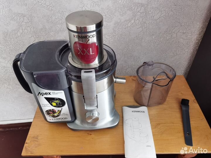 Соковыжималка Kenwood JE850