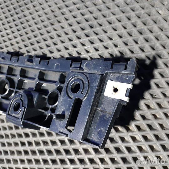 Крепление бампера переднее левое Chery Tiggo 4