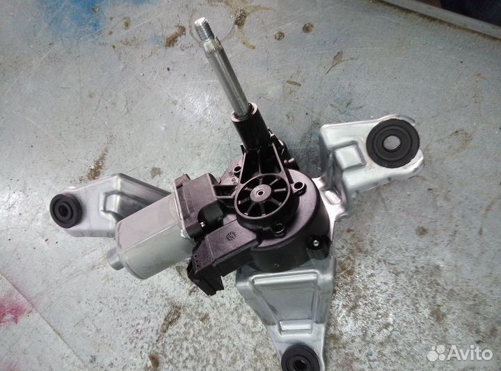 Моторчик стеклоочистителя задний Kia Rio X-line