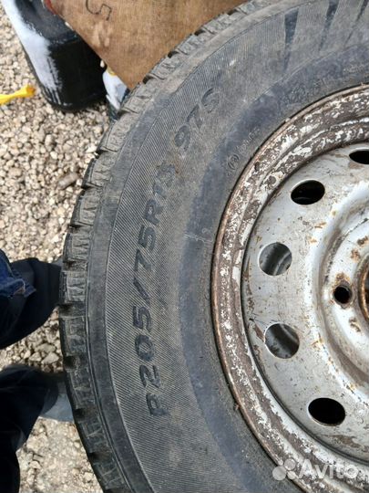 Резина с дисками на ниву