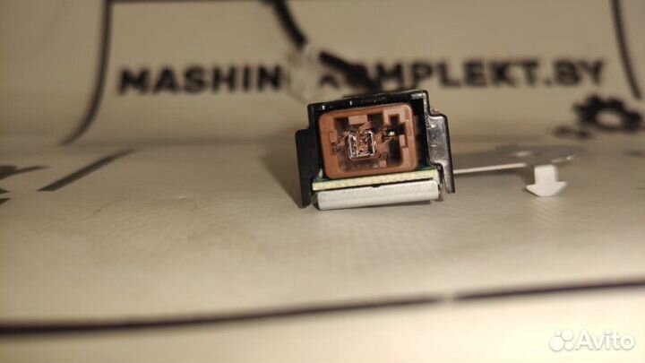 Антенна Toyota Land Cruiser 300 V35afts 2021