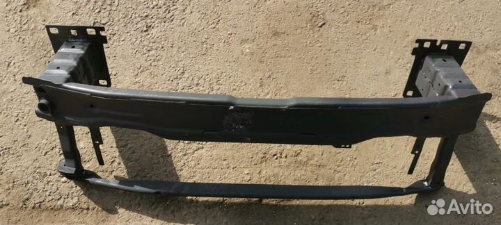 Audi A3 8Y 2021 усилитель переднего бампера