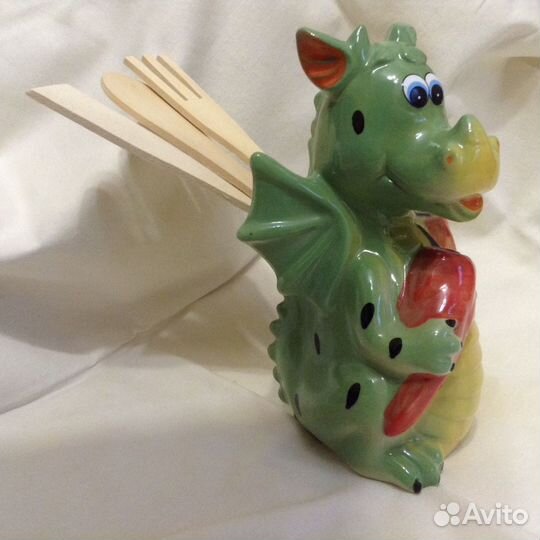 Керамическая фигурка- подставка 