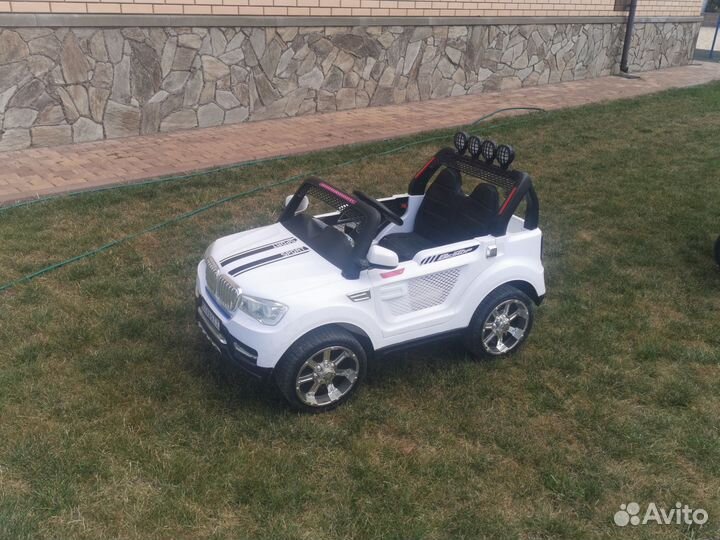 Детский электромобиль bmw
