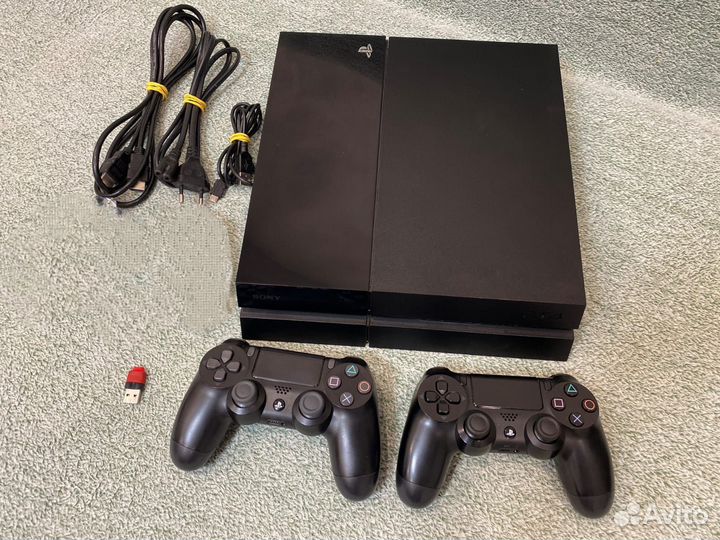 PS4 прошитая 9.00 HEN +20игр +2джоя