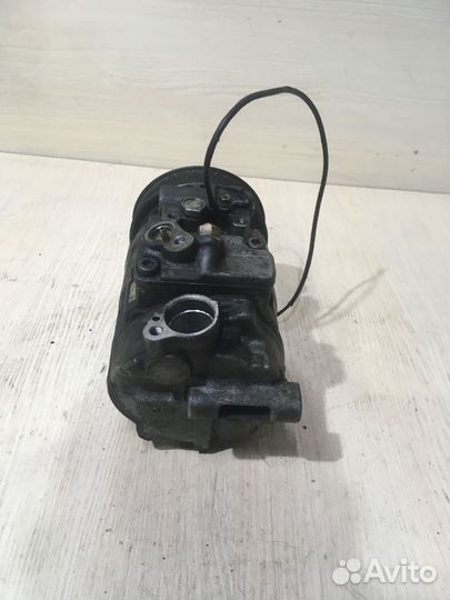 Компрессор кондиционера Ауди А6 С5 4B0260805B