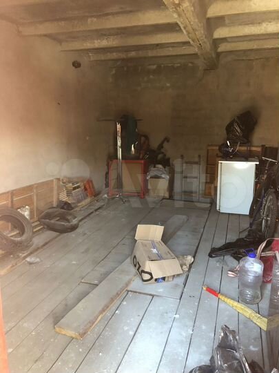 Гараж, > 30 м²