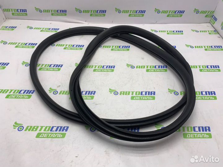 Уплотнитель кузова двери задний Mazda Cx-30