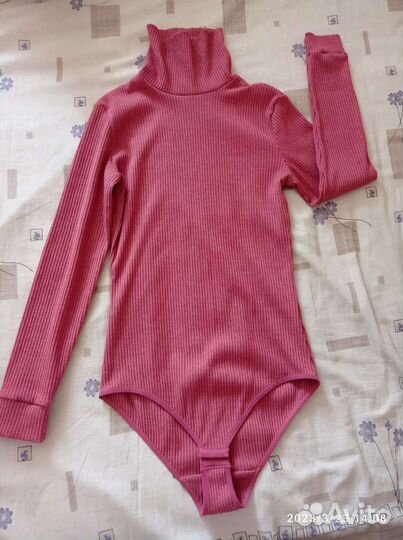 Свитер боди женский 42 Romee, Moremio актуально