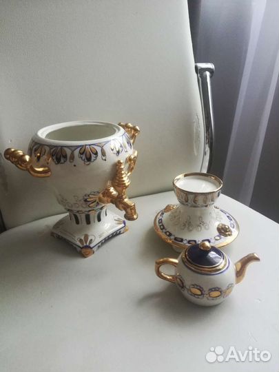 Самовар фарфоровый Гжель