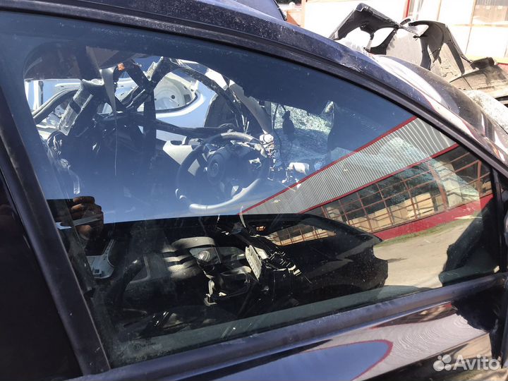 Стёкла правые для Volkswagen Polo