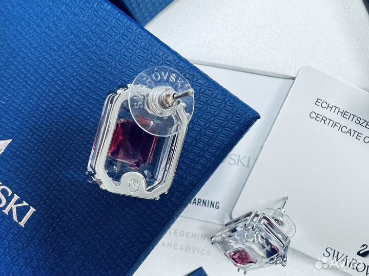 Комплект украшений Swarovski