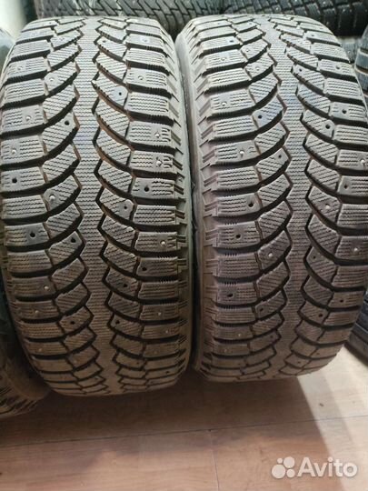 Bridgestone Blizzak Spike-01 225/55 R17 101T