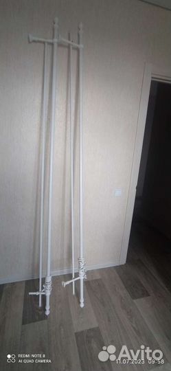 Карнизы 2 штуки