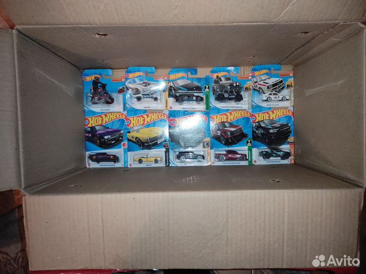 Hot wheels машинки mainline