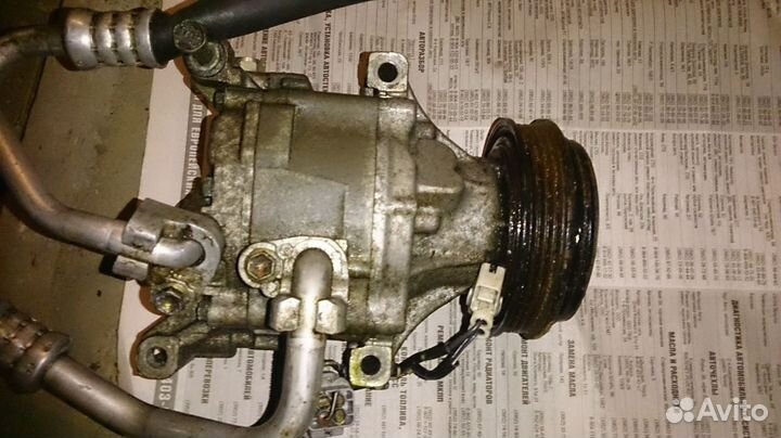 Продам компрессор кондиционера тойота Витц