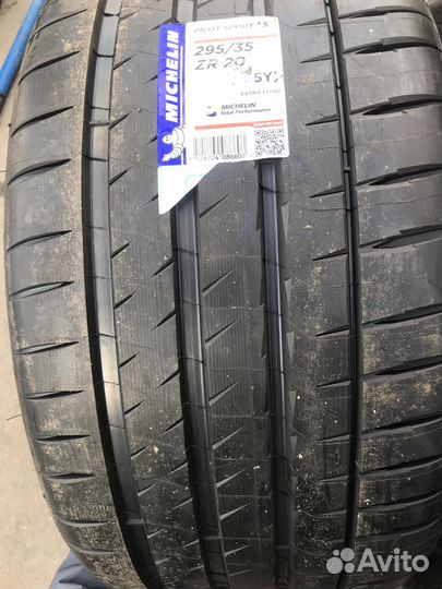 Michelin Pilot Sport 4 S 275/35 R20 и 245/40 R20