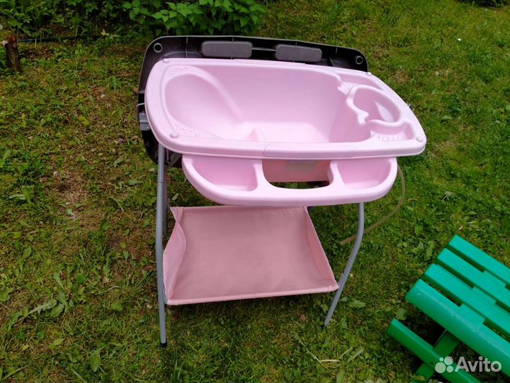 Пеленальный столик с ванночкой