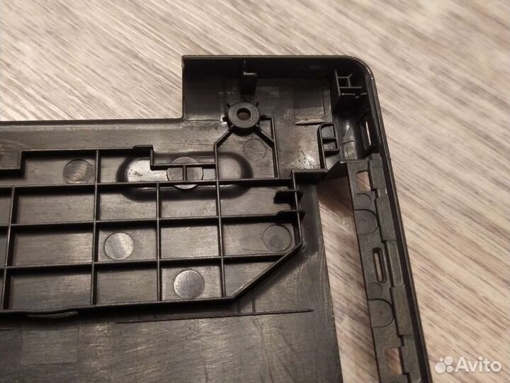 Поддон Lenovo 320-15IAP