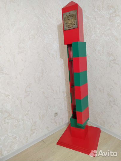 Пограничный столб-бар