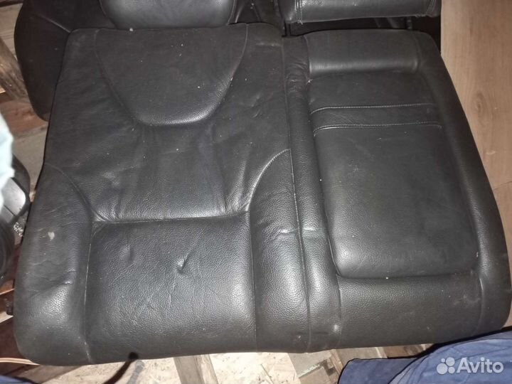 Заднее сиденье Volvo S60