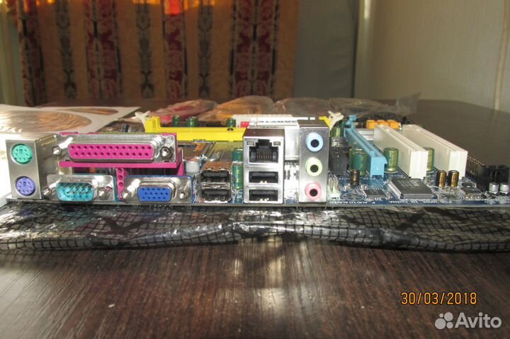 GA-945GCM-2SL новая gigabyte сокет LGA775