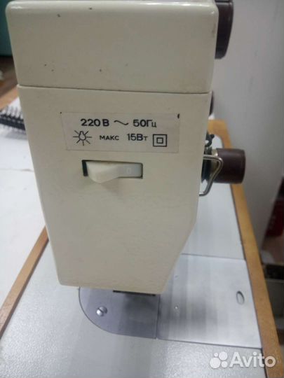 Швейная машина Чайка 134