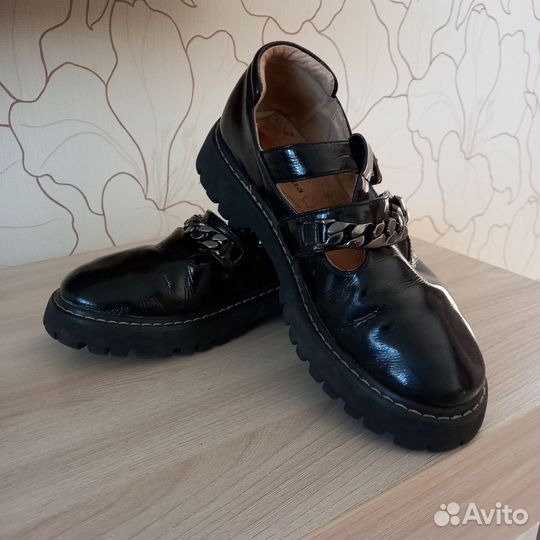Туфли, лоферы, кроссовки