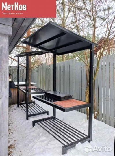 Мангал с крышей лофт