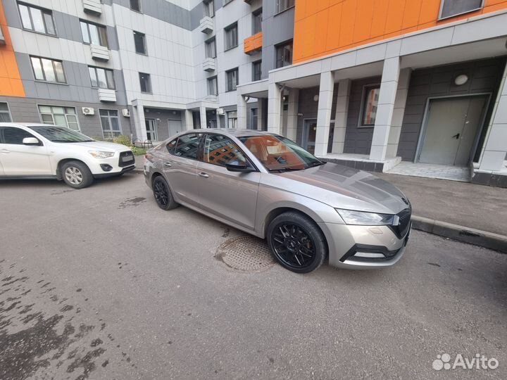 Skoda Octavia 1.4 AT, 2021, 201 000 км