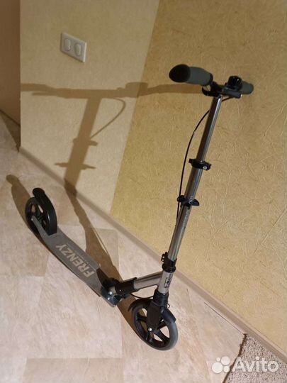 Самокат взрослый frenzy FR205HB