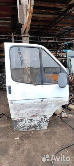 Дверь передняя Ford Transit