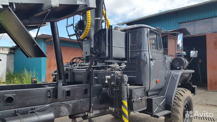 Урал 4320 с КМУ, 2008