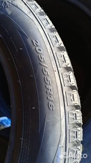 Roadstone Winguard Spike 205/55 R16 94T