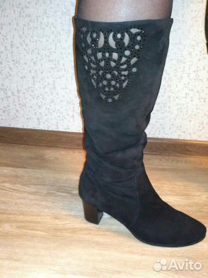 Зимние замшевые сапоги