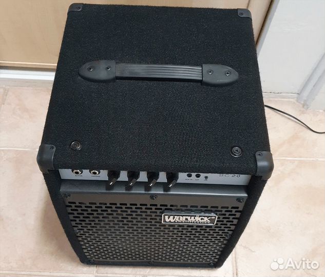 Комбоусилитель для бас-гитары Warwick BC 20