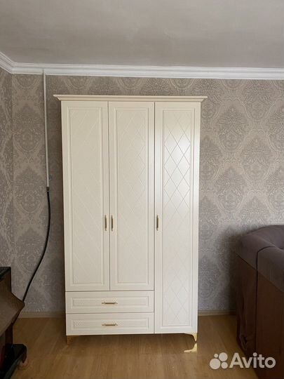 Шкаф детский распашной