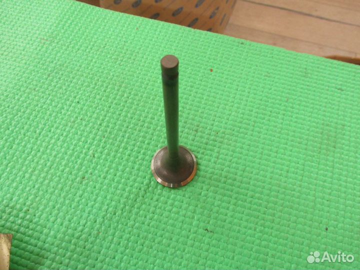 Клапан Mitsubishi Pajero V25C 6G72 оригинал новые