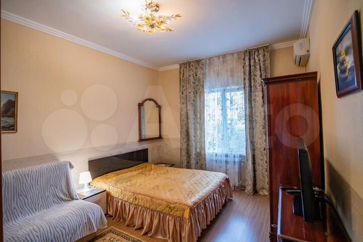 Комната 25 м² в 5-к., 2/3 эт.