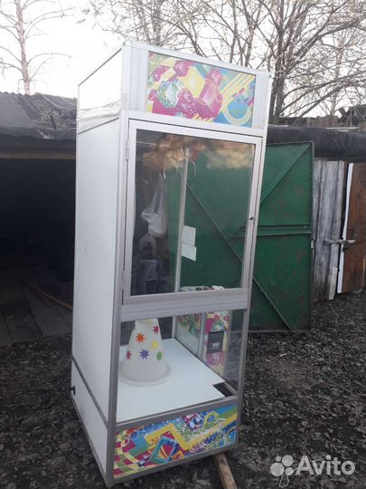 Игровой аппарат хватайка