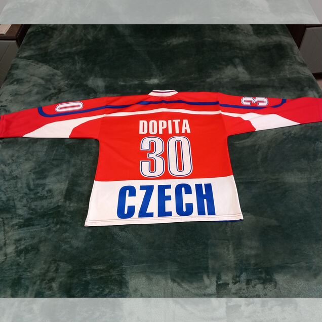 Свитер(фуфайка хоккеиста)