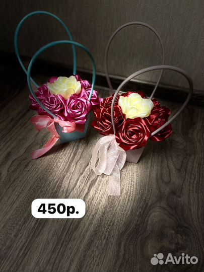 Букет атласных роз