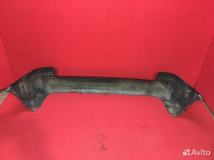 Бампер задний Hyundai Trajet 1 G4GC 2.0 dohc