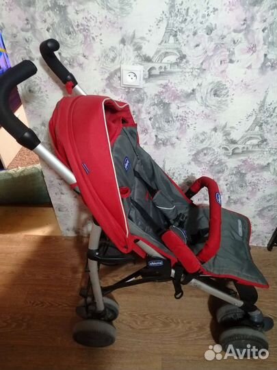 Прогулочная коляска