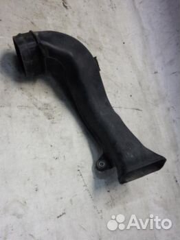 Воздухозаборник двигателя