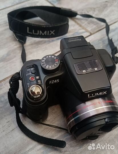Цифровой фотоаппаратPanasonic Lumix DMC-FZ45