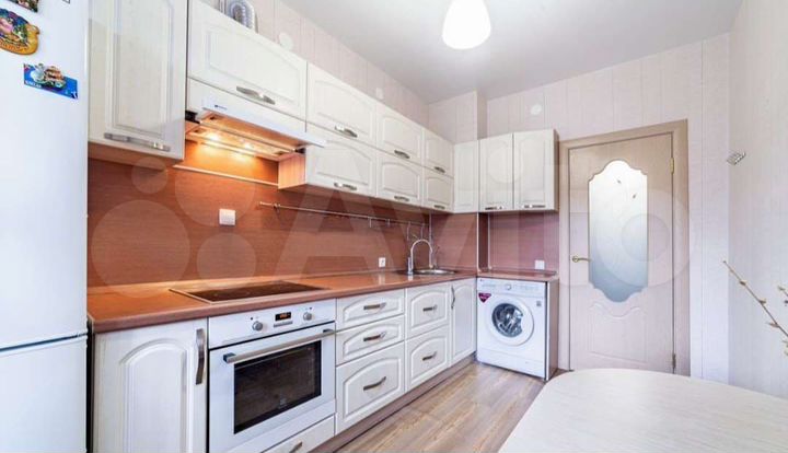 2-к. квартира, 60 м², 9/9 эт.